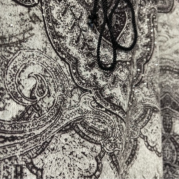 World Unity, Long Sleeve Printed Blouse. Size XL. In excellent condition! - Picture 8 of 8